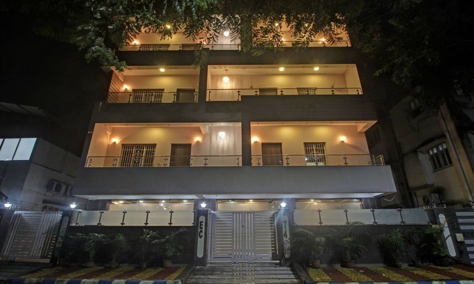 Sector 1 Hotel | Treebo Sreema Saltlake