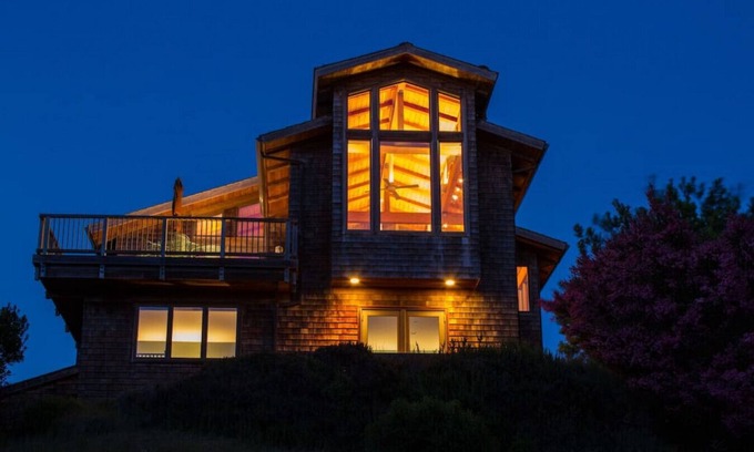 Inverness House | Treehouse | Family Retreat, Picturesque Landscape