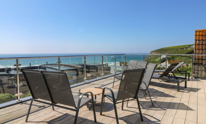 Trenance House | TRELAWNS, family friendly, character holiday cottage in Mawgan Porth