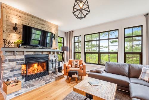 Tremblant-Les-Eaux Apartment | Tremblant Prestige - Les Eaux 235-1