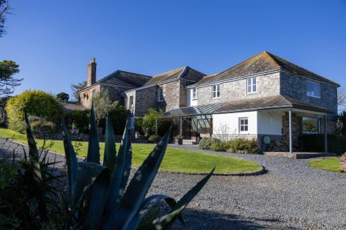 Holywell House | Trevornick Farm House