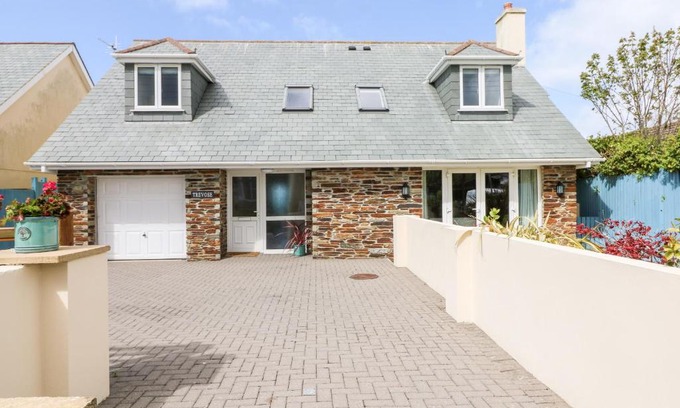 Crantock House | Trevose House