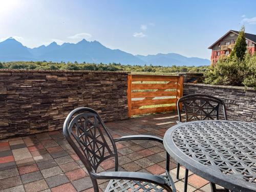 Velka Lomnica Apartment | Tri Štíty Apartment with Tatra View Terrace