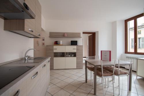Centro Storico Nord Apartment | Trilocale Il Corso - F&L Apartment