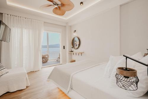 Aristotelis Hotel | Trinity Suites Ammouliani Hospitality