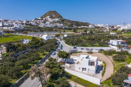 Milos House | Triovasalos House