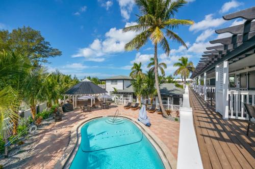 Bradenton Beach Hotel | Tropic Isle At Anna Maria Island Inn