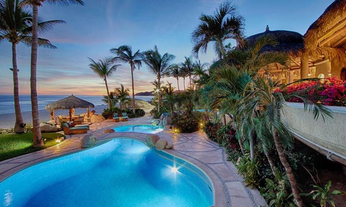 Cabo San Lucas Villa | Tropical Beachfront Villa with Sensational Privacy & Exclusivity