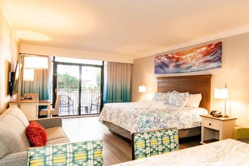 Myrtle Beach Hotel | Tropical Suite at Oceanfront Resort w Lazy River