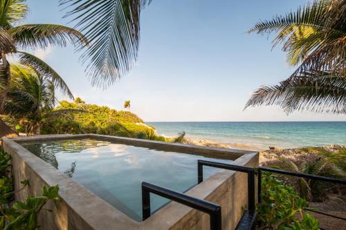 Zona Hotelera Hotel | Tropicalito Villa on the Beach