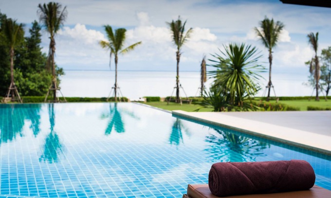 Ko Chang Villa | Truly Luxurious Villa Koh Chang right on the sea