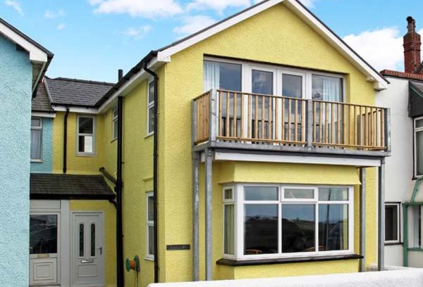 Borth House | Trysor Y Mor