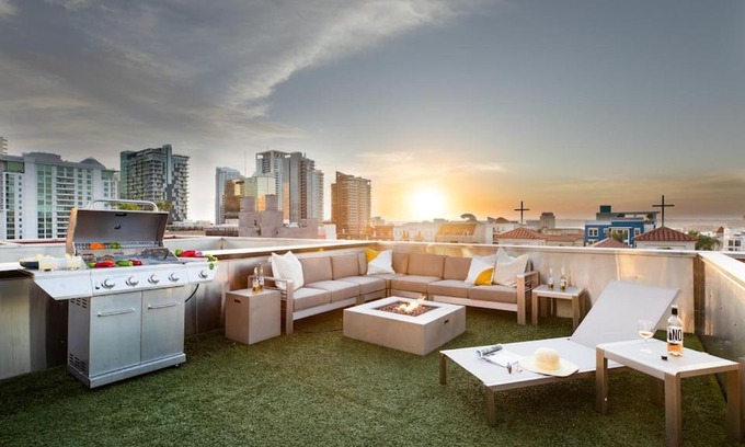 Little Italy Villa | TuCasa Luxury 4 Story Villa in Downtown San Diego Little Italy