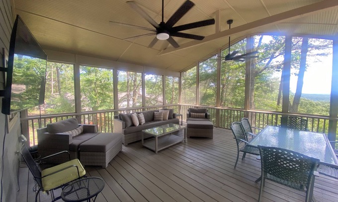 Big Canoe House | Tucked Away in Big Canoe (4 bed, 4 bath relaxing getaway)