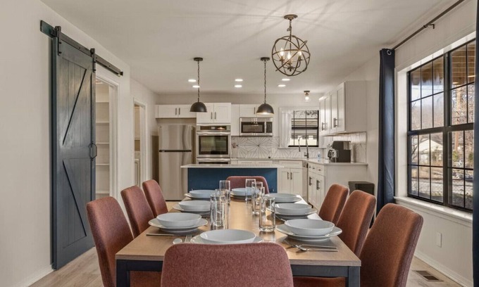 Tulsa House | Tulsa Time + 4BR + Mins to Downtown!
