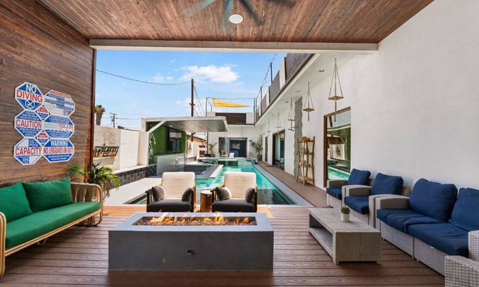 Whittier House | Tulum in La Disneyland DTLA