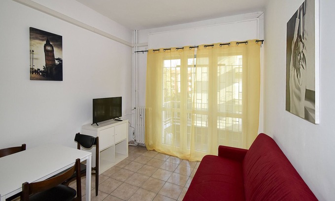 Forlanini Apartment | Turner House | 10 minutes from Duomo