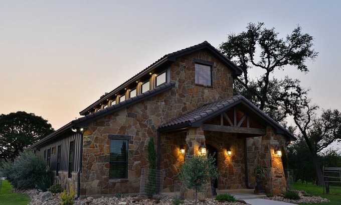 Kerrville Villa | Turtle Creek Vineyard —- aka Turtle Creek Olive Grove