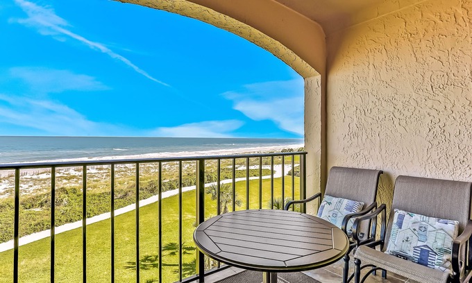 Fernandina Beach Condo | Turtle Dunes Ocean Front Studio Condo on Amelia Island Plantation