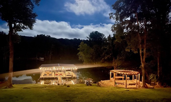 La Follette Resort | “Twin Timbers” 11 bdrm,sleeps 38! hotubs, docks, 3 firepits, sxs, optional boats