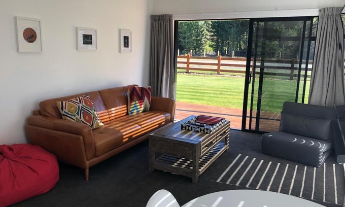 Twizel Ski Chalet | Twizel - Arohanui Cottage