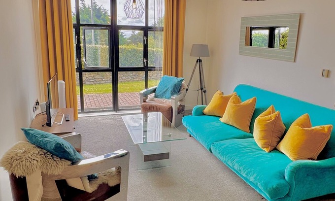 Boscundle Apartment | Two bedroom Apartment with partial sea view