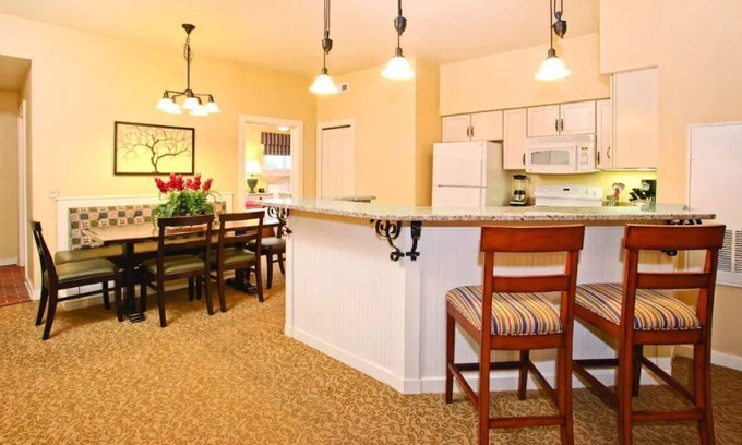 Shawnee On Delaware Resort | Two Bedroom Deluxe Villa
