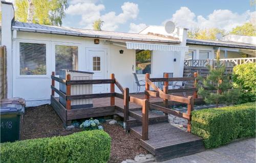 Mariendorf House | Two-Bedroom Holiday Home In Middelhagen