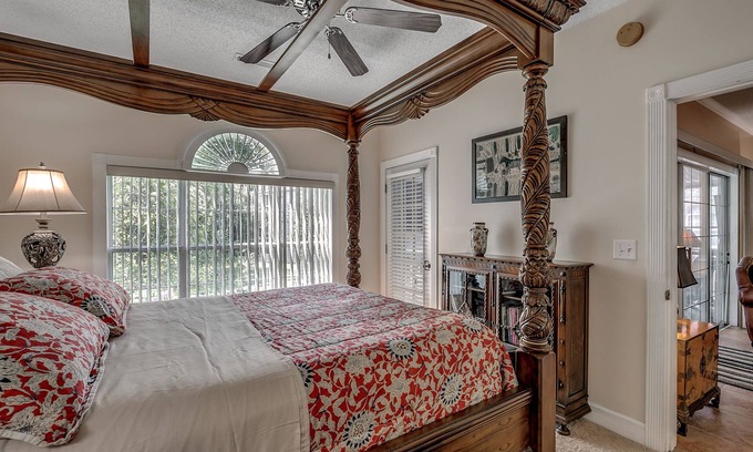 Central Myrtle Beach Condo | Two bedroom Luxury Suite with pool for price of a hotel room