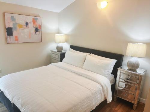 Queens Square Apartment | Two bedroom unit in downtown