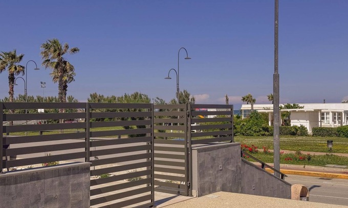 Porto Sant'Elpidio Apartment | Two Steps from the Sea: Comfort & Relaxation on the Terrace