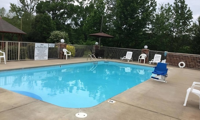 Cabot House | Two Units w/FREE Parking, FREE Breakfast! Pets are Welcome!