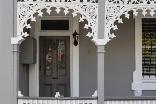 Launceston CBD Apartment | Two Worlds Townhouse