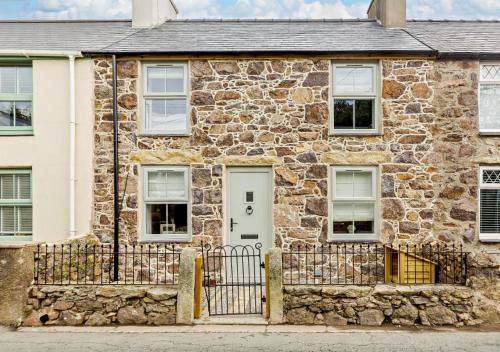 Llanbedrog House | Ty Fin Cottage with Hot Tub