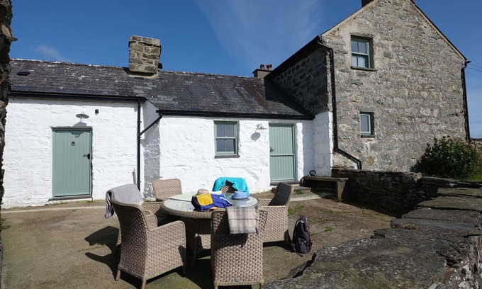 Porthmadog Cottage | Ty Mawr Porthmadog