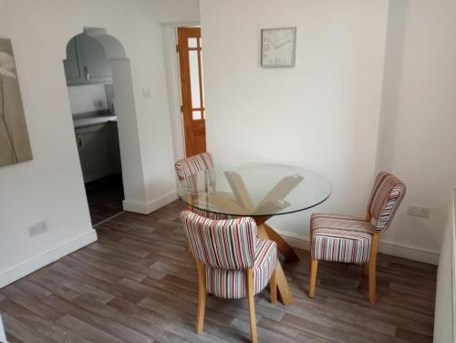 Rhosllanerchrugog Apartment | Ty Twt