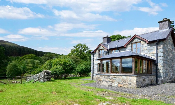 Ganllwyd House | Tyddyn Bwlch in the beautiful Dolgellau