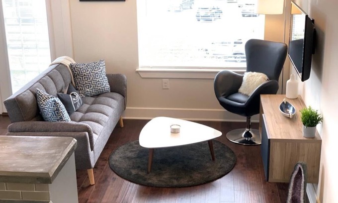 Montrose Apartment | TyFry Corporate Unit