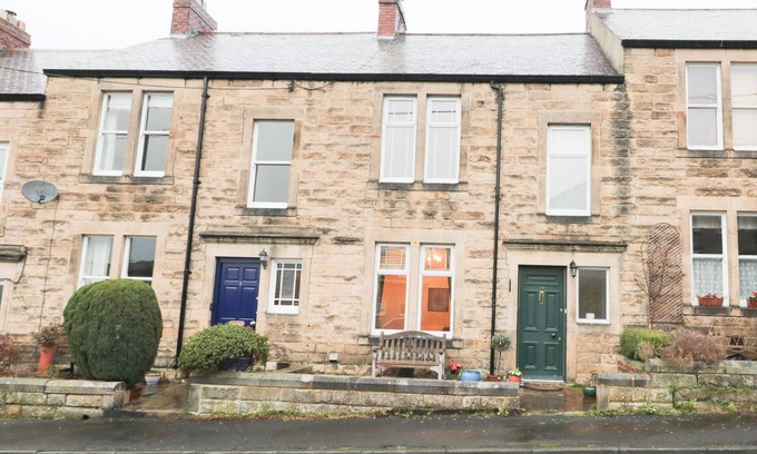 Corbridge Cottage | TYLER COTTAGE, with a garden in Corbridge