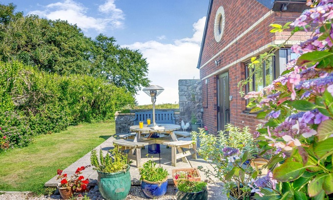 Garn Fadryn Cottage | Tyn Morfa
