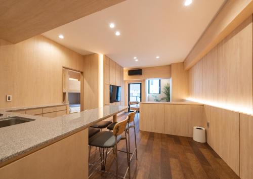 Naniwa Hotel | UH Suite Namba Station