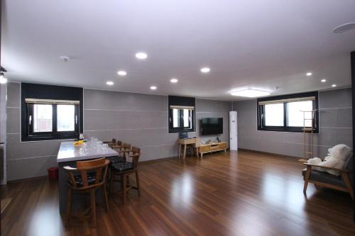 Uljin House | Uljin Blue Ara B pension