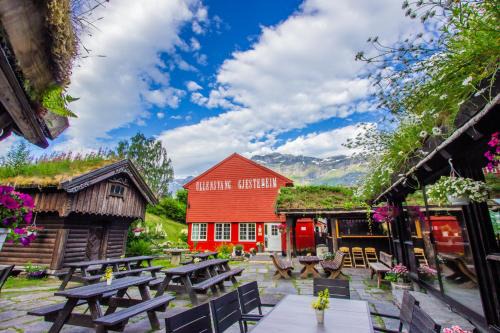 Lofthus Hostel | Ullensvang Gjesteheim