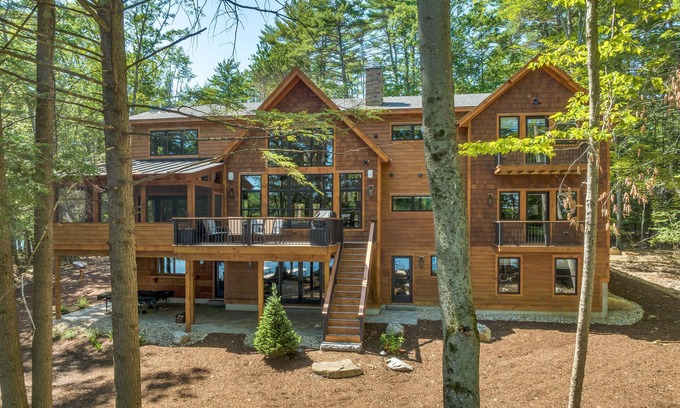 Moultonborough House | Ultimate luxury experience on Winnipesaukee Sleeps 18 Huge Beach