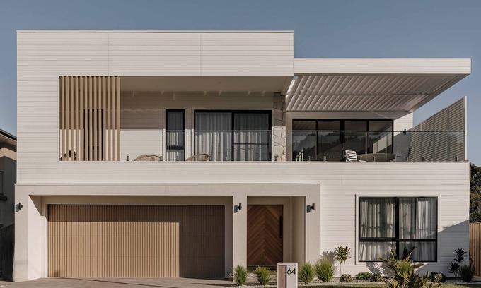 Werri Beach House | Uma on Werri, Gerringong - Heated pool/spa, beachfront, luxury, aircon, playroom