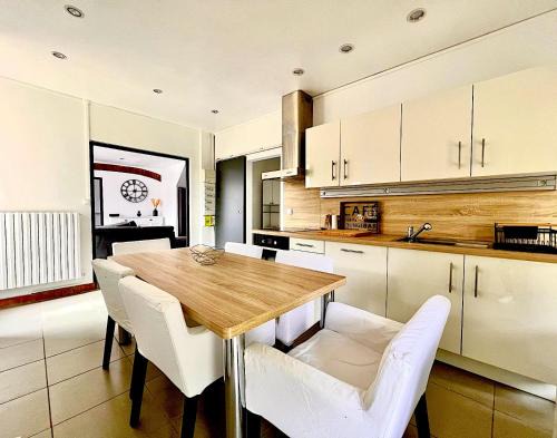 Montreuil Apartment | Un jardin au bord de l'eau