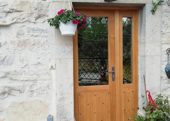 Claret Bed & Breakfast | Un nid entre vignes et pierres "Pic St Loup" Claret