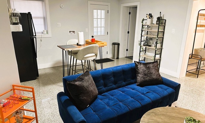 Communipaw Apartment | Unique and stylish recently renovated studio apartment 20 mins away from NYC