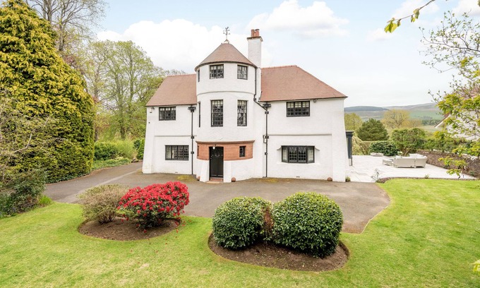 Auchterarder House | Unique Arts and Crafts Home in Auchterarder