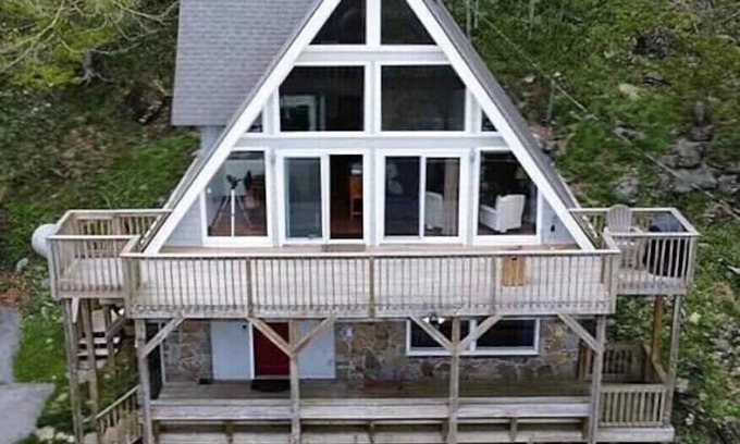 Seven Devils Ski Chalet | Unique Chalet Close to the Best of High Country